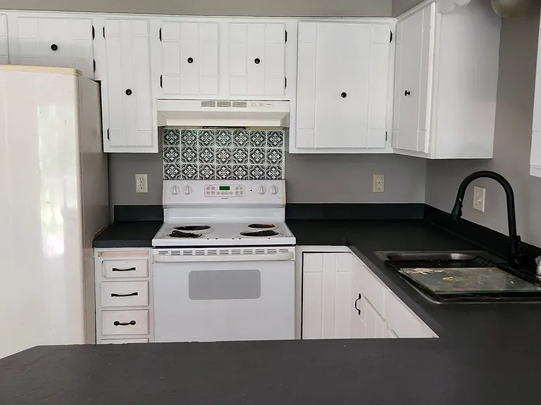 9280 Forestview Ln — Photo 7