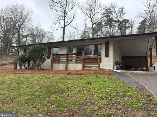 372 Oakland Dr, Gainesville, GA 30501