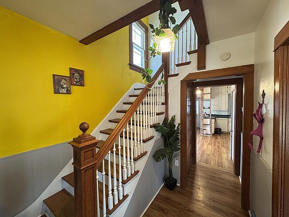 2nd image of 1723 Park AVENUE