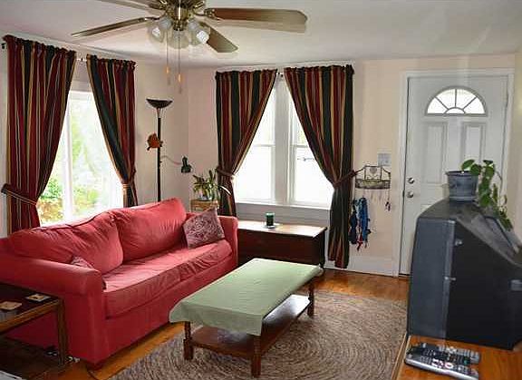 2nd image of 6062 E Hardy Ave