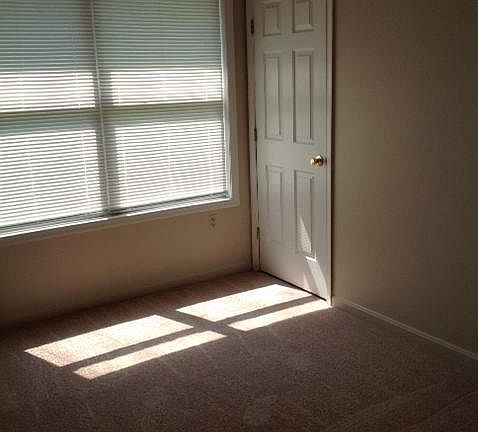 5th image of 26478 Meadow Wood Dr