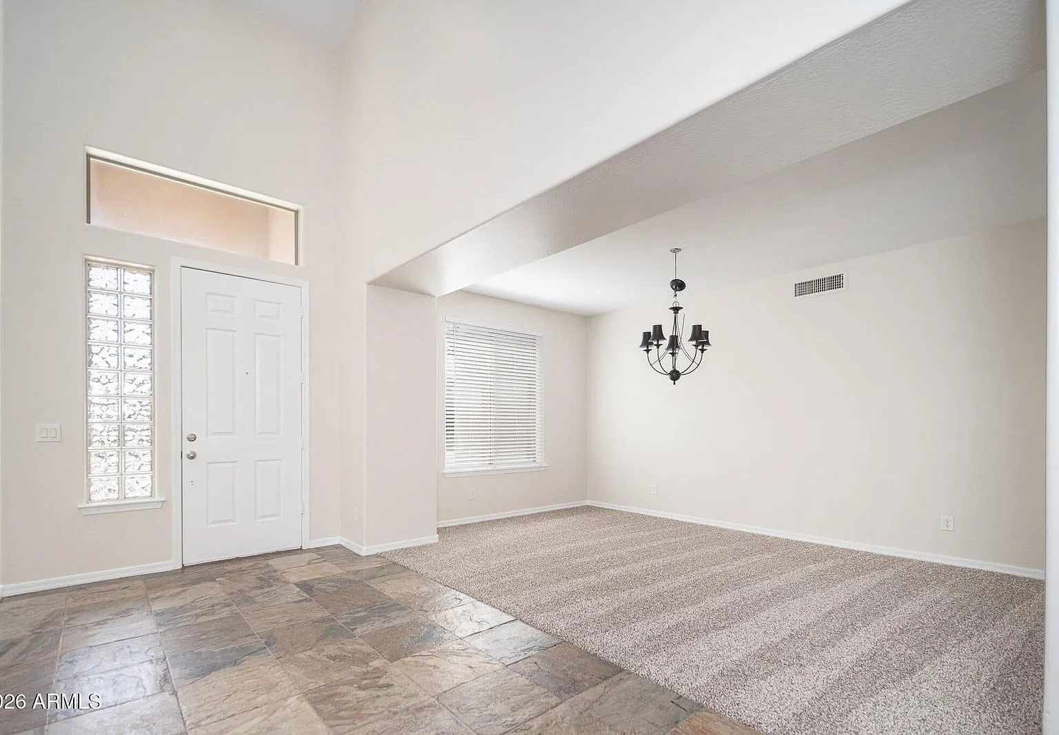 5 bed, 3.0 bath, 4015 sqft, $3,000 — Photo 2