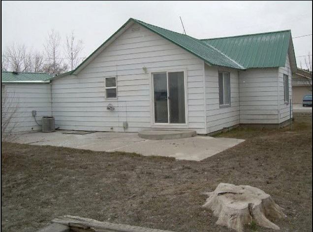 My Management Company Home for Rent 2 Bedroom 1 Bath Exterior Back Yard_08252018