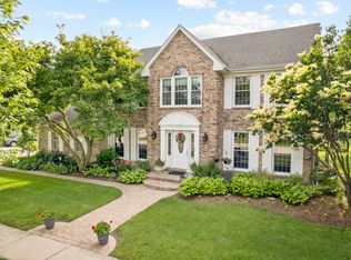 1618 Castaway Ct, Hoffman Estates, IL