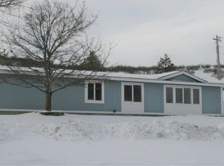 10015 E Dunn Rd, Chattaroy, WA 99003