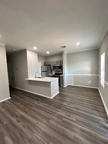 12166 Metric Blvd Photo 1