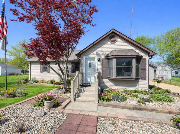 405 Wortby St, Odin, IL 62870