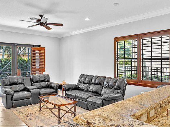 4th image of 7524 NW 113th Avenue