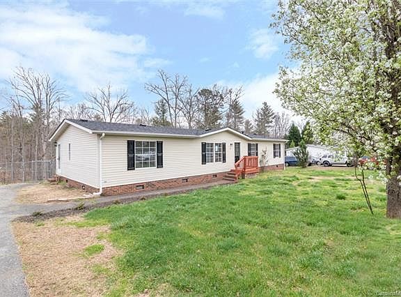 3rd image of 141 Pounders Ridge Ln #15