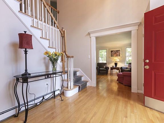 4th image of 65 Waterford Dr