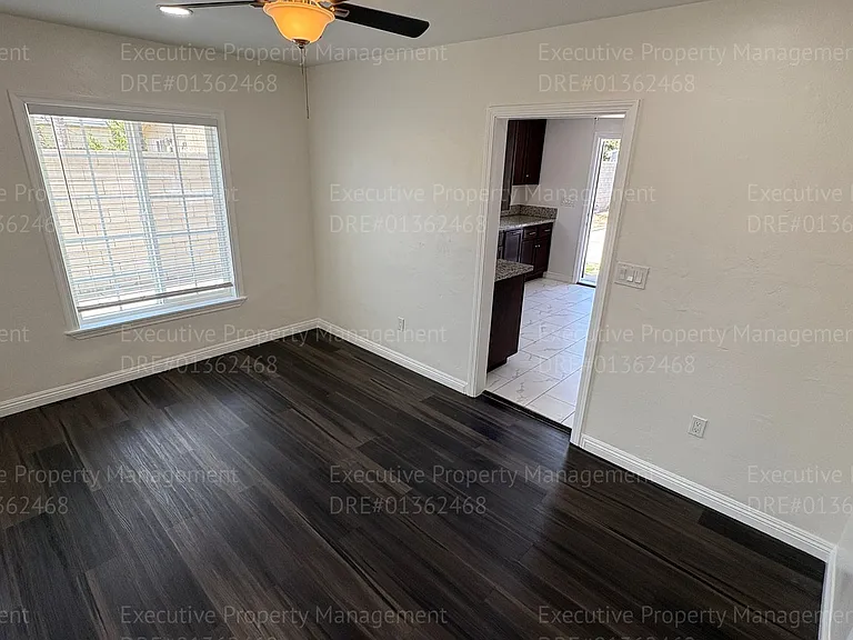 104 S Kincaid St — Photo 10