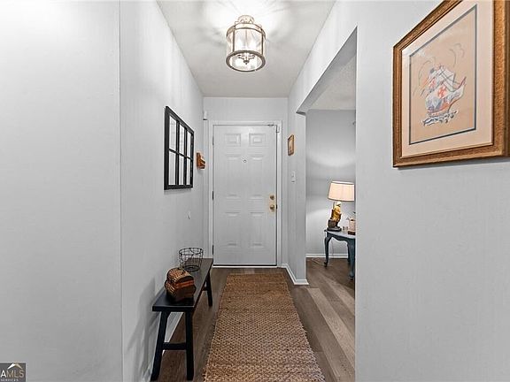 3rd image of 606 Tibet Ave