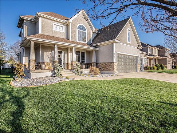 2nd image of 4309 NE Park Springs Ct
