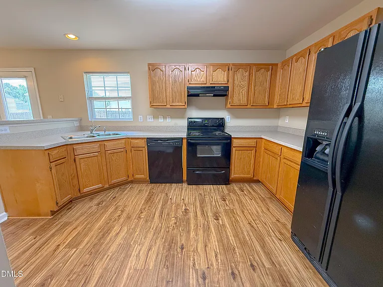 3408 Monsieur Ct — Photo 6