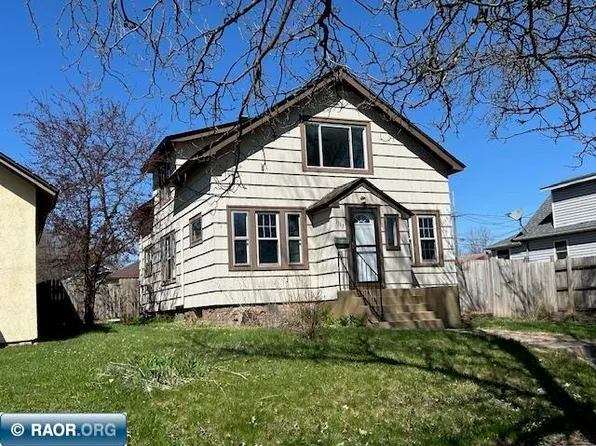 1517 14th Ave E, Hibbing, MN 55746