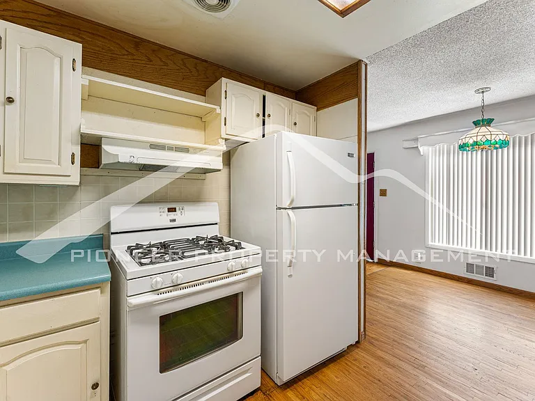 1649 S Xavier St — Photo 10