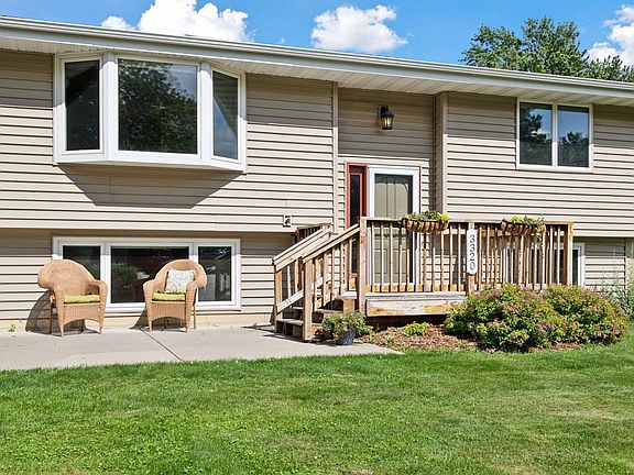 2nd image of 3320 Heritage Ln
