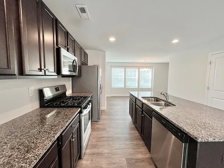 8200 Waxhaw Hwy — Photo 9