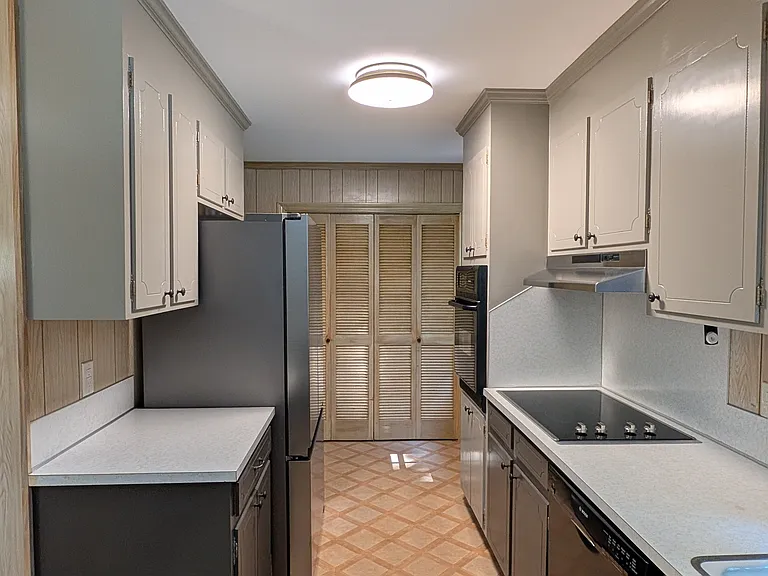 103 Abingdon Cir — Photo 17