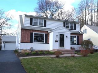 194 Winstead Rd, Rochester, NY 14609