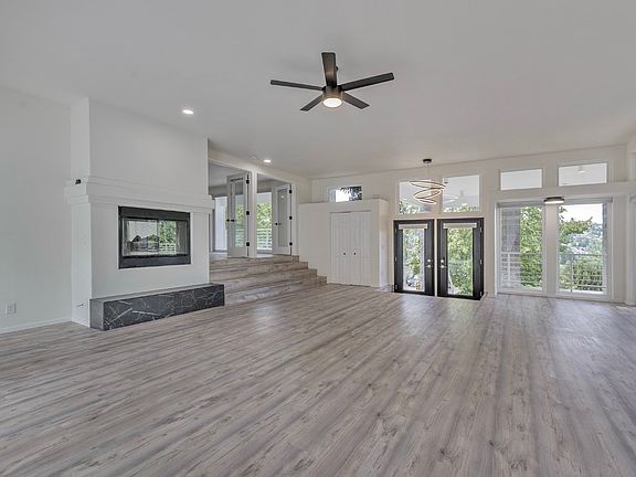 5th image of 16408 SW Timberland Dr
