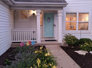 2436 Blue Spruce Ln, Aurora, IL 60502