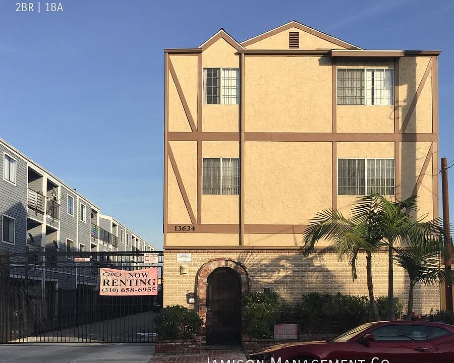 1st image of 13634 S Doty Ave #11