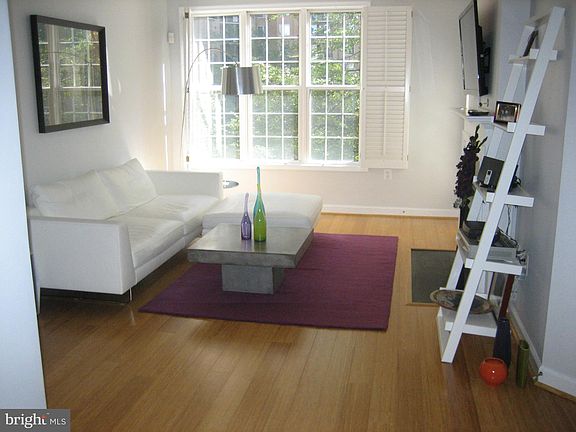 4th image of 1320 N Wayne St APT 201