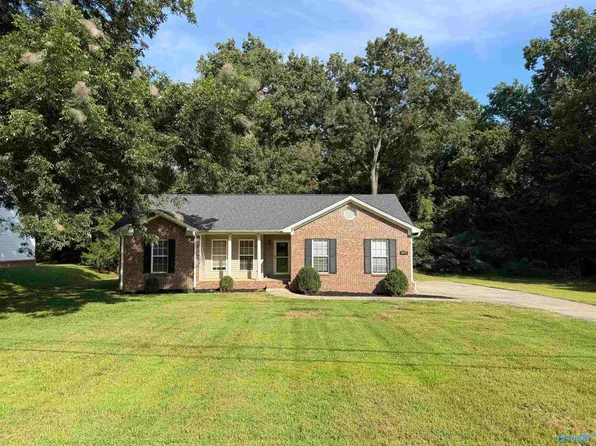 3480 Winchester Rd, New Market, AL 35761
