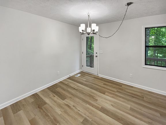 4th image of 764 Chestnut Cove Trl #20566