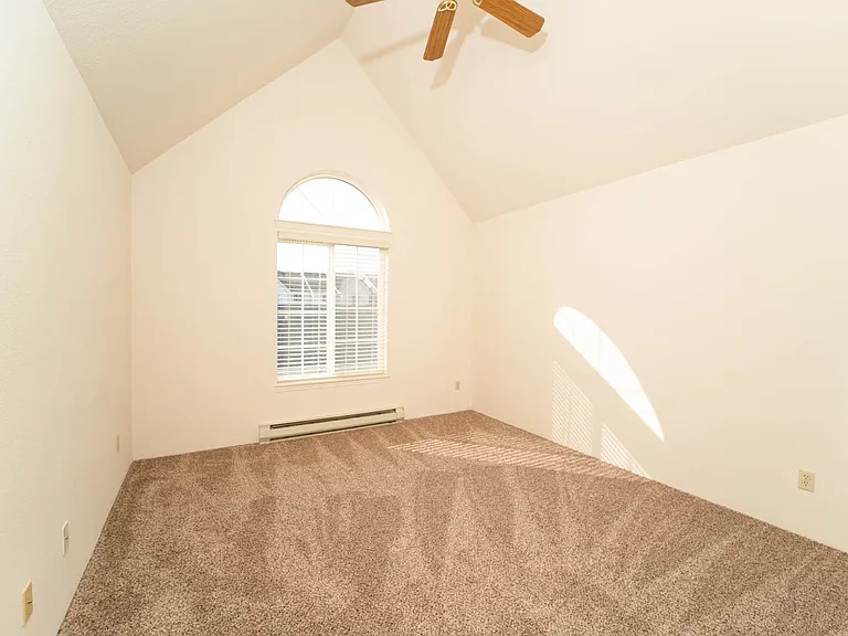 Morning Glory Circle Apartments — Photo 11