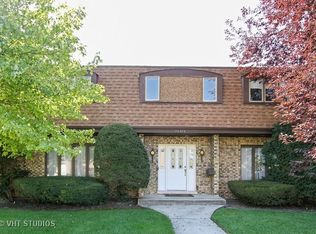 10316 Linus Ln, Oak Lawn, IL 60453