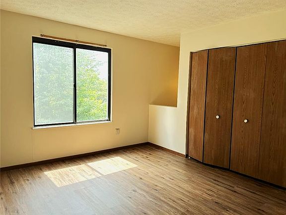5th image of 140 Orchard Dr APT A