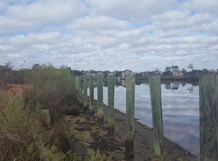 1400 Mill Rd, Gulfport, MS 39507