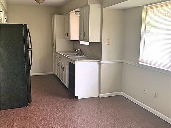 2nd image of 5802 Crestgrove Dr