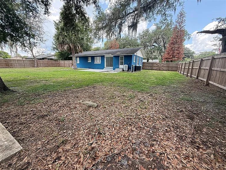 13 Volusia Dr — Photo 12