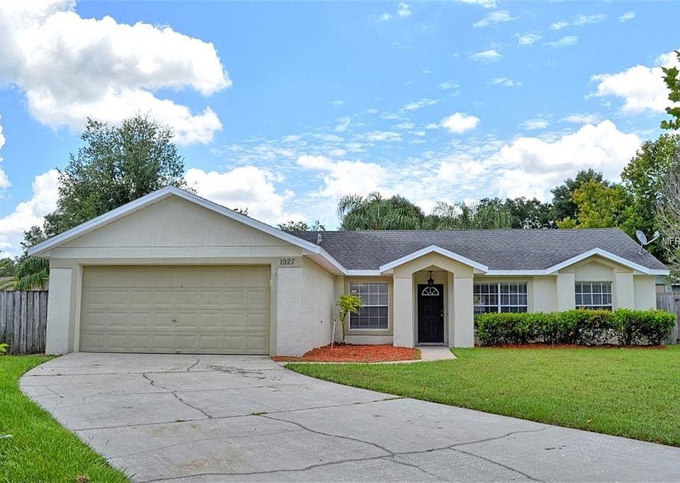 1st image of 1927 Pinecone Ct