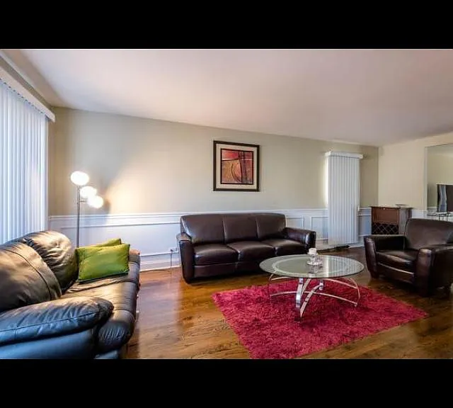 6517 W Belle Plaine Ave — Photo 2