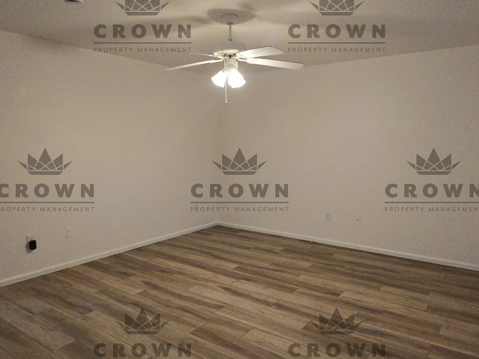 1216 Taft Ave — Photo 3