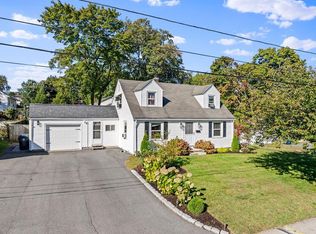 221 Holmes Rd, Warwick, RI 02888