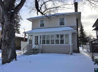 914 E Howard St, Hibbing, MN 55746