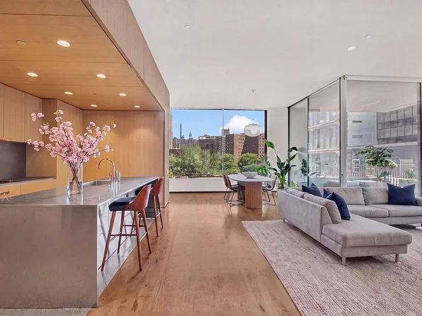 527 W 27th St #5S, New York, NY 10001