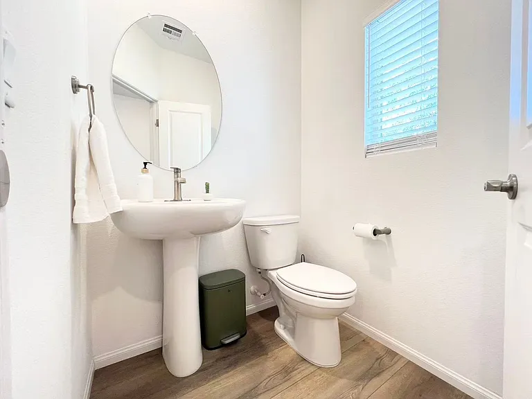 5888 Becklow Gardens Ave — Photo 13