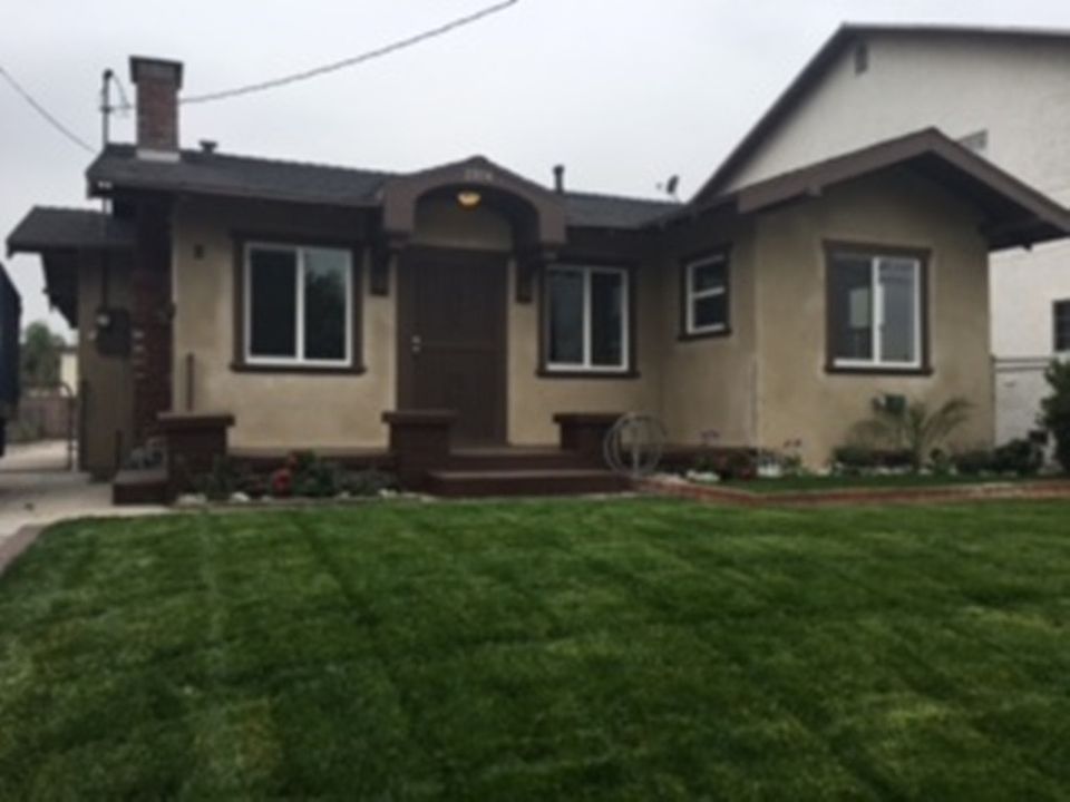 2nd image of 2814 E 6th St