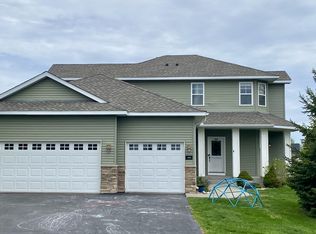 101 Grandview Ct, Buffalo, MN 55313