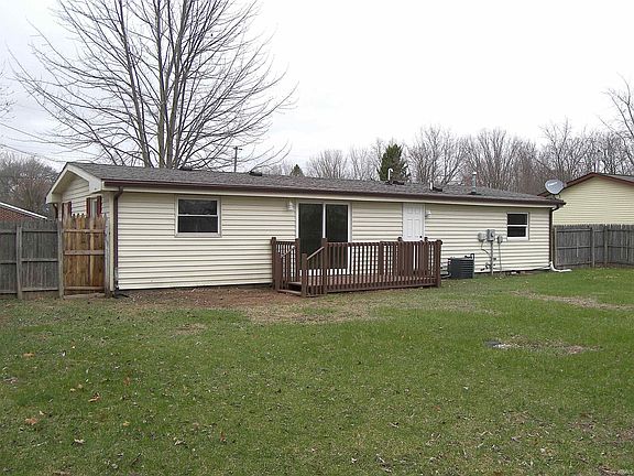 4th image of 1307 Greenhill Dr