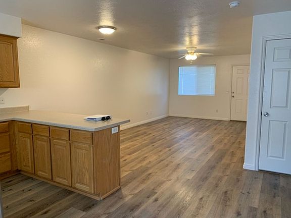 3rd image of 790 N 2720 E Unit 6
