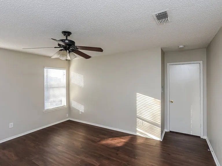 4220 Fernleaf Dr — Photo 13