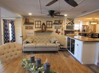 206 Sunray St, Mabank, TX 75156
