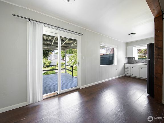 5th image of 1629 1st Avenue W